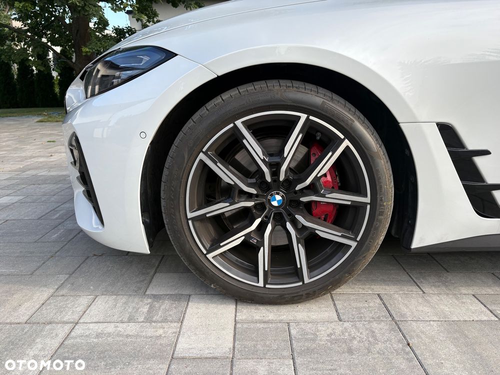 BMW Seria 4 M440i xDrive mHEV sport - 13