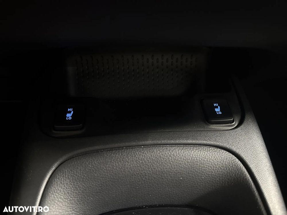 Toyota Corolla - 17