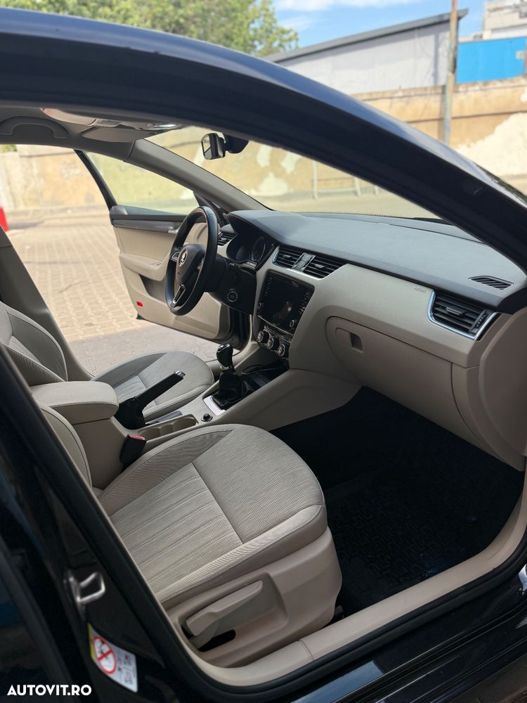 Skoda Octavia - 13