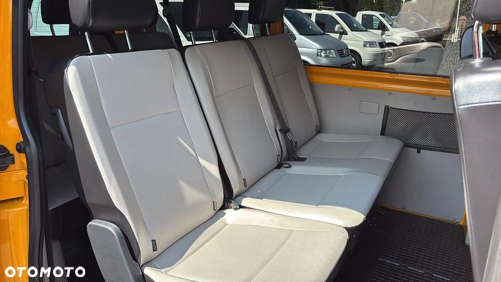 Volkswagen Transporter - 23