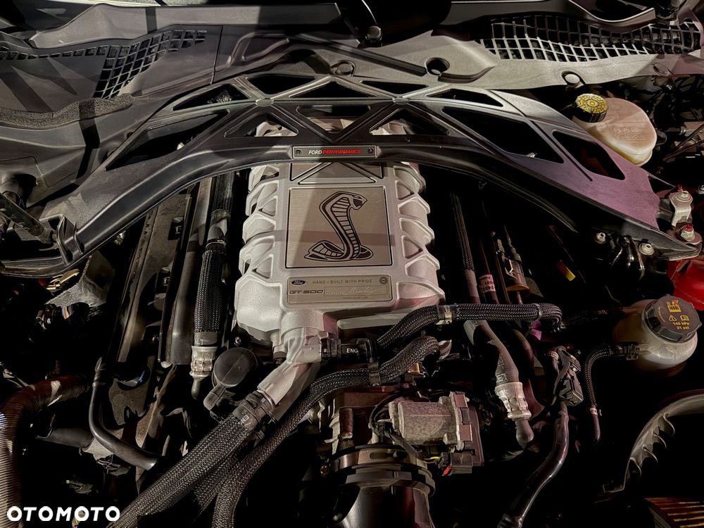 Ford Mustang - 30
