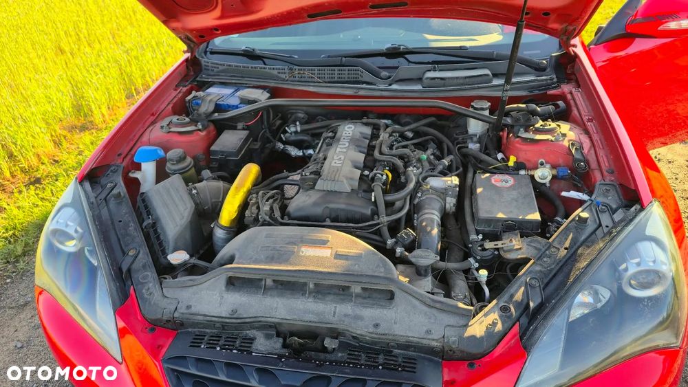 Hyundai Genesis Coupe 2.0 TCI Premium - 14