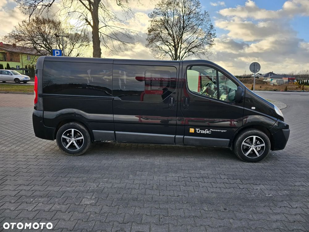 Renault Trafic 2.0 dCi 115 Passenger Combi L2H1 Quickshift - 18