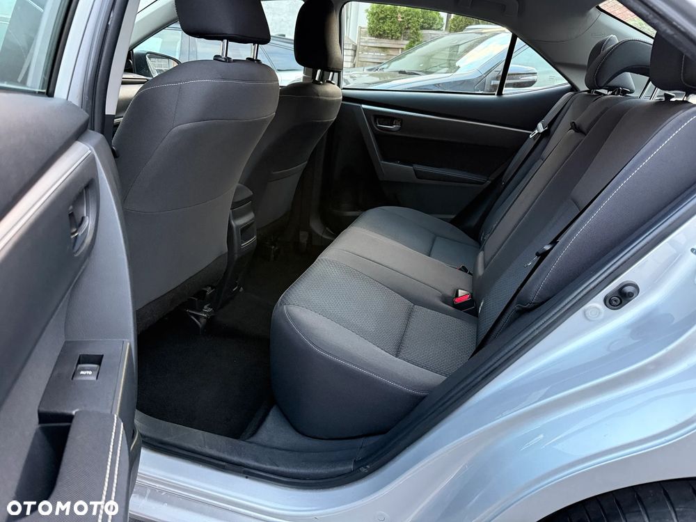 Toyota Corolla 1.6 Comfort - 5