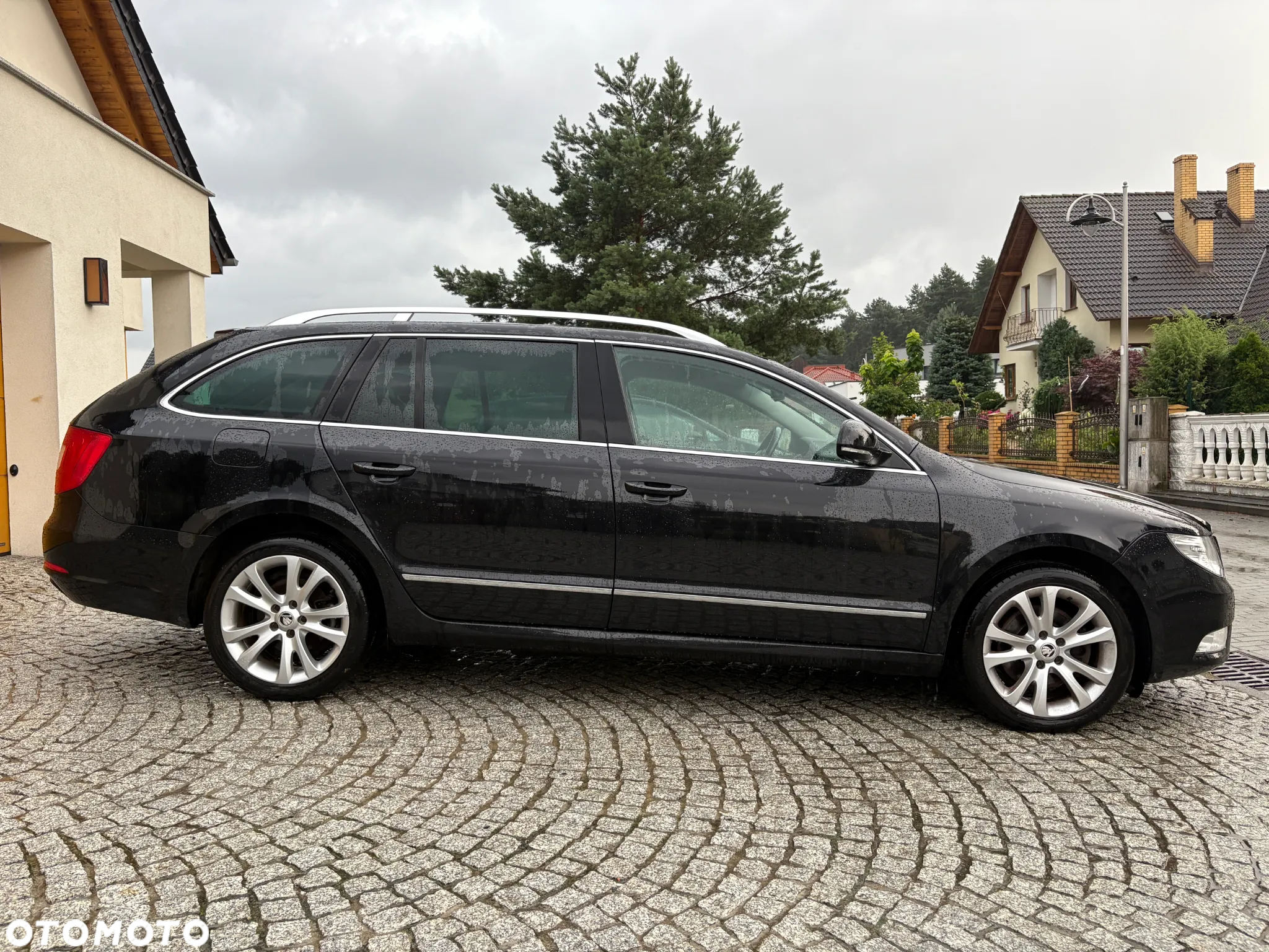 Skoda Superb 2.0 TDI Elegance - 11