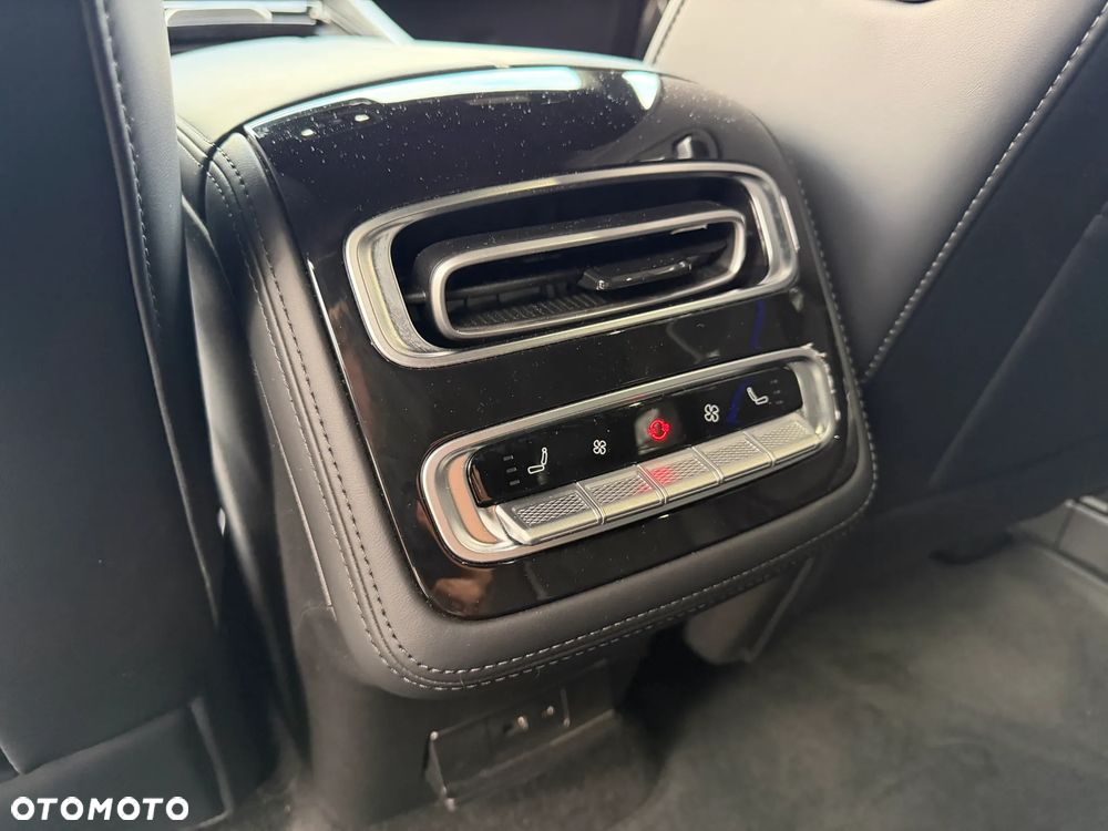 Omoda 9 1.5 Super Hybrid Exclusive AWD - 26