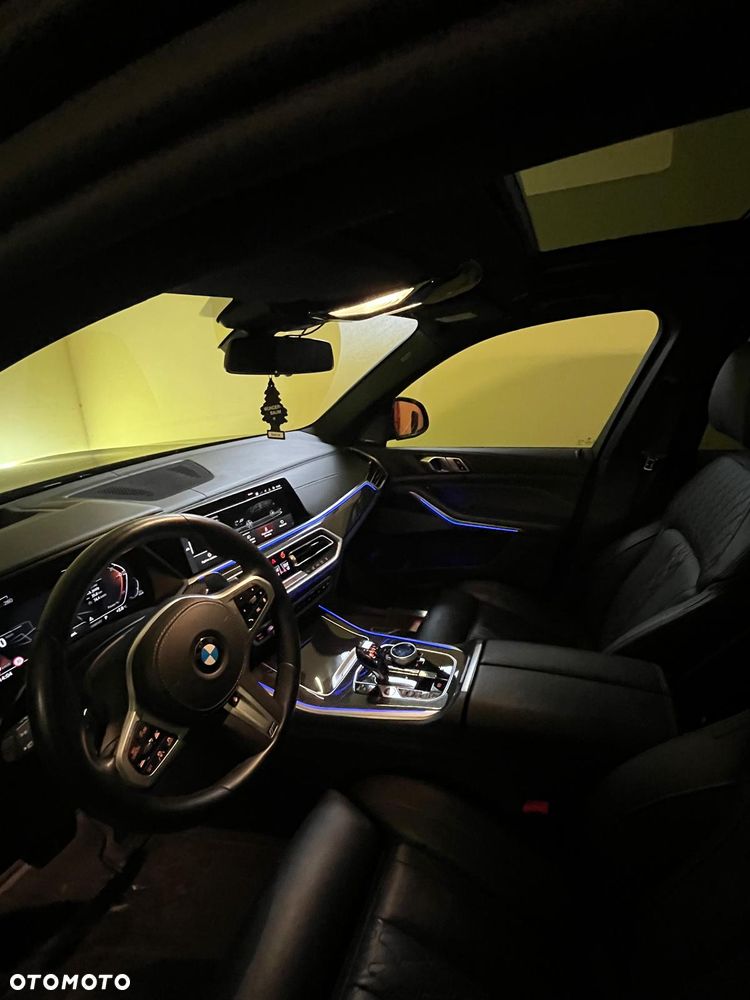 BMW X5 xDrive40d - 16