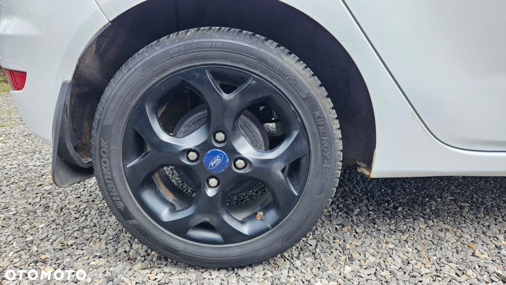 Ford Fiesta 1.6 TDCi Titanium - 8