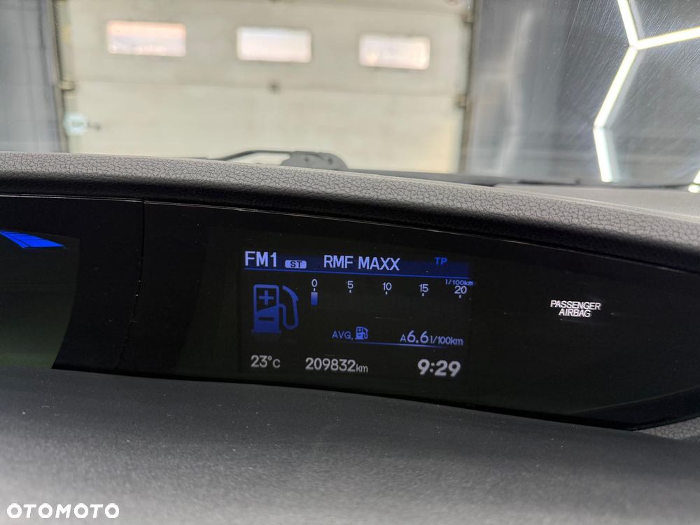 Honda Civic 1.8 i-VTEC Sport - 18