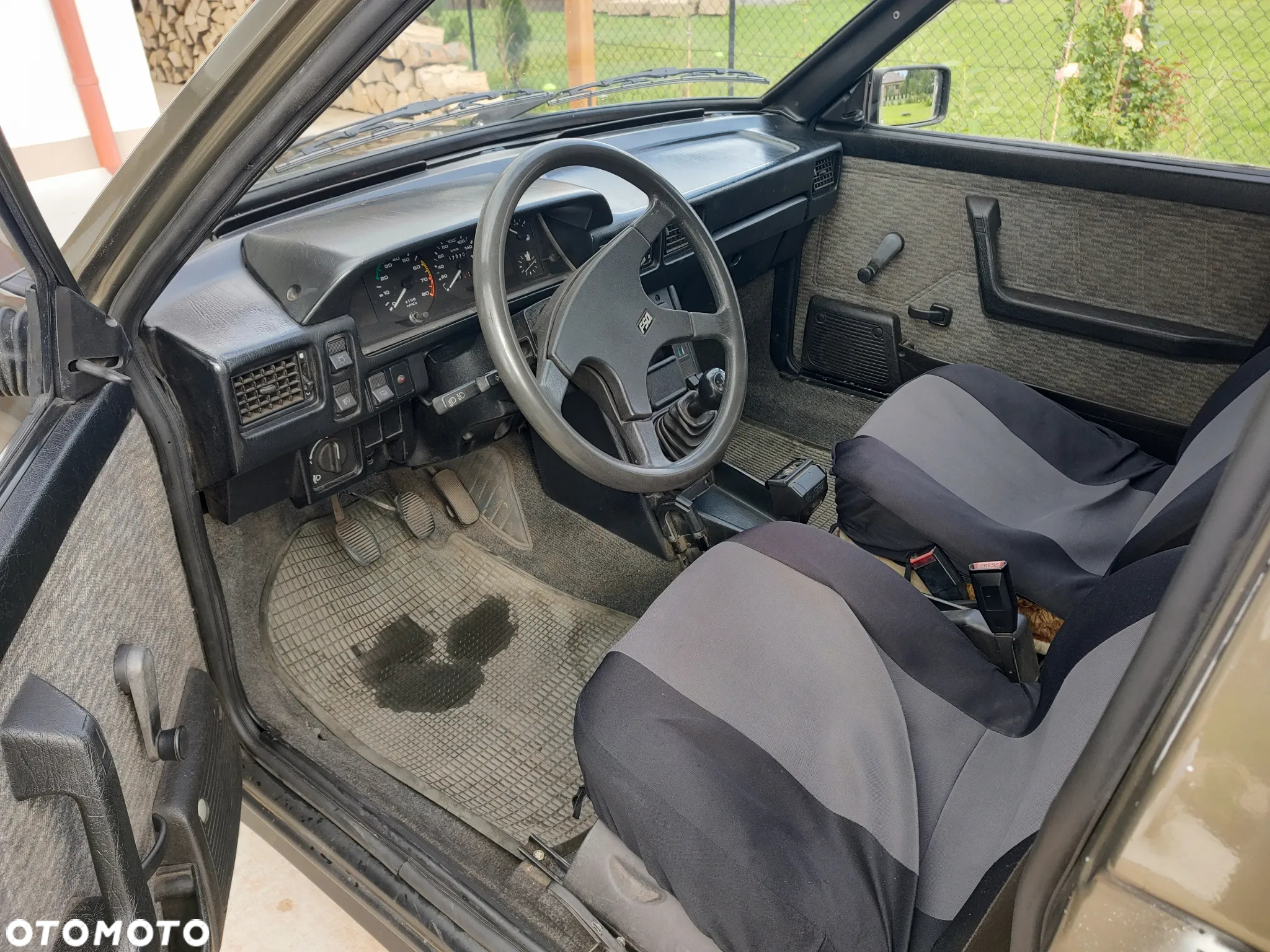 Polonez Caro - 8