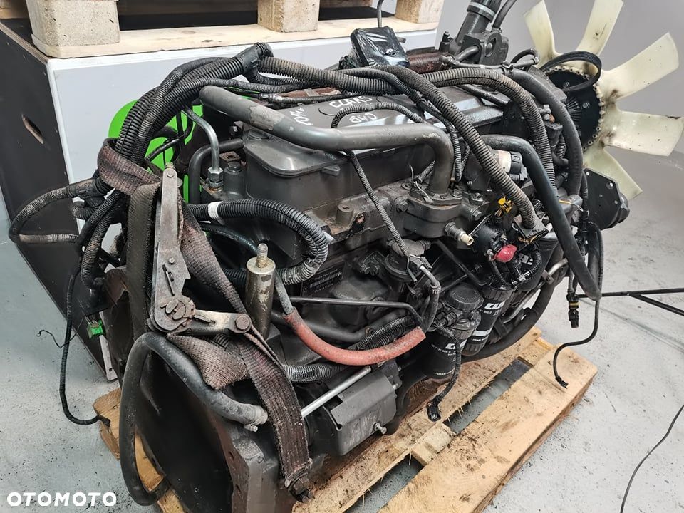 Silnik John Deere {6068HRT83A} - 4