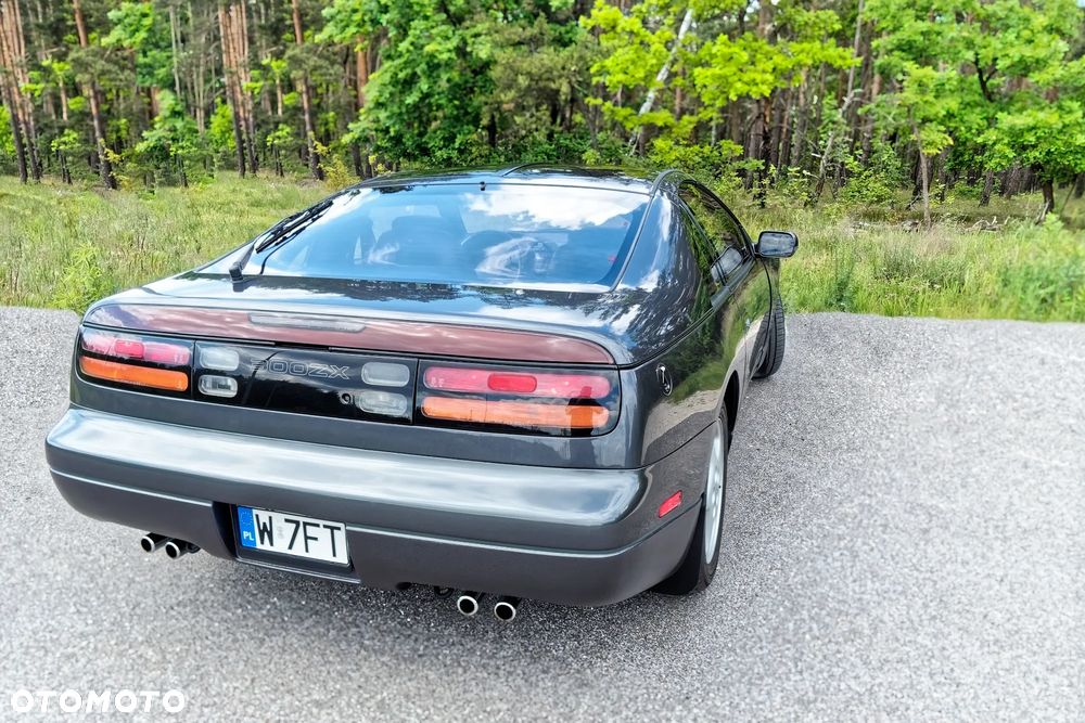 Nissan 300 ZX - 4