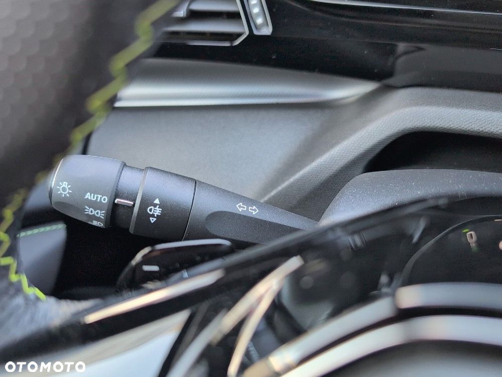 Peugeot 308 1.2 PureTech GT S&S EAT8 - 24