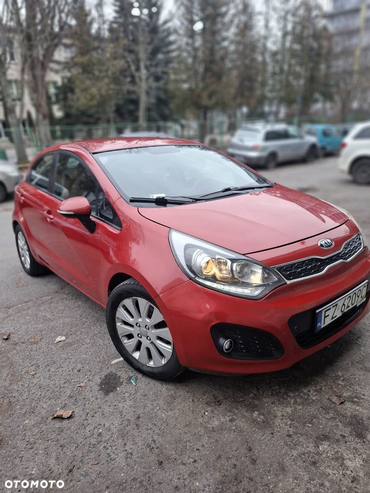 Kia Rio - 1