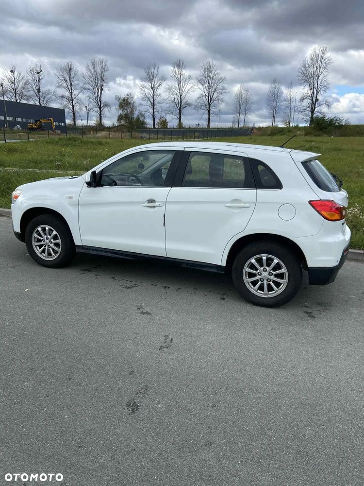 Mitsubishi ASX - 3