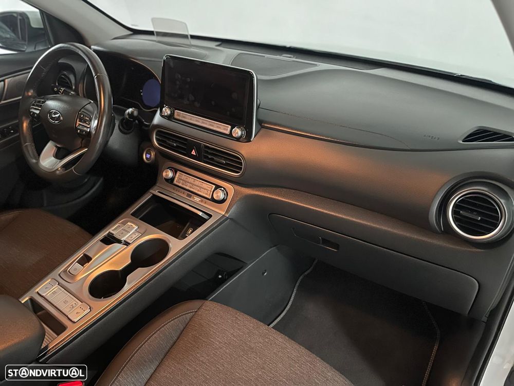 Hyundai Kauai Business - 16