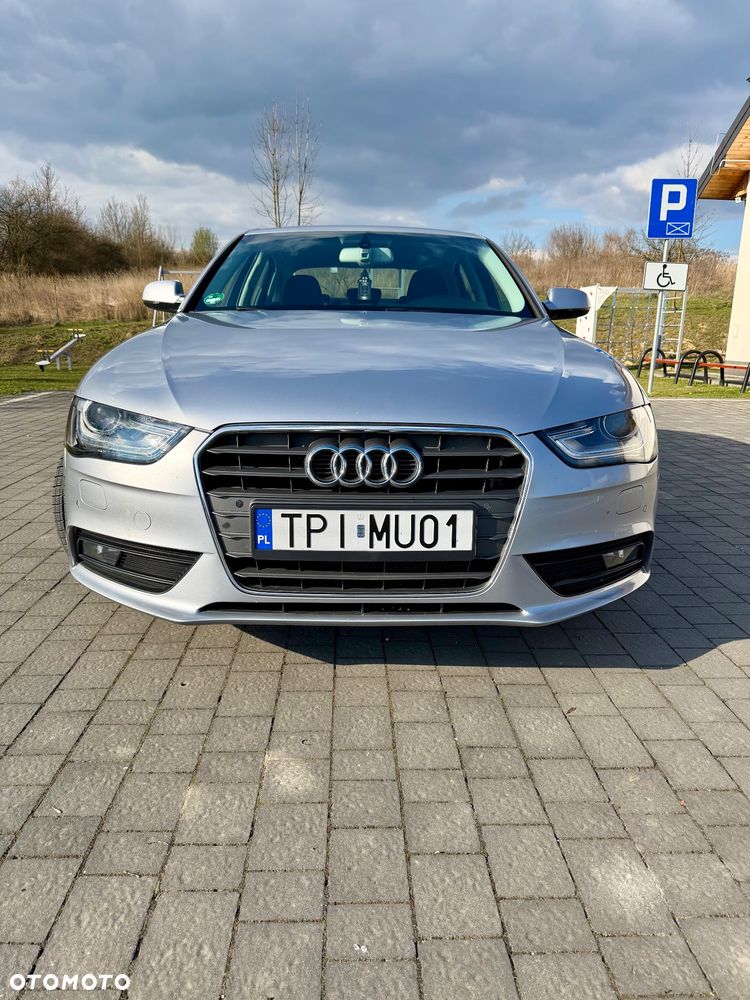 Audi A4 Limousine 2.0 TDI DPF multitronic Attraction - 2