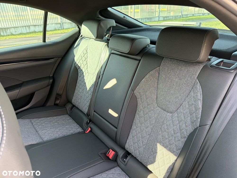 Skoda Octavia 1.5 TSI mHEV Sportline DSG - 21