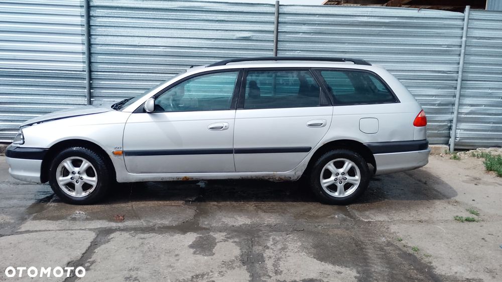 Tylko Części TOYOTA AVENSIS I T22 T220 FL 2.0 16V VVTI 1AZFSE 150KM 110kW kombi 00r–03r lakier 199 - 4