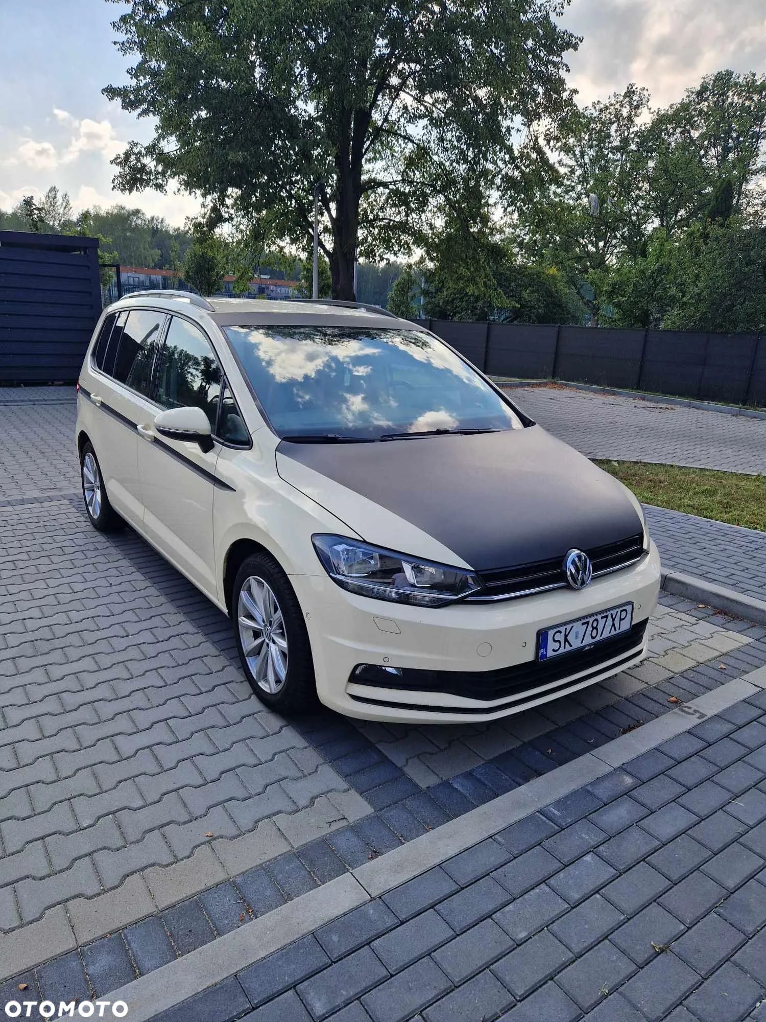 Volkswagen Touran 2.0 TDI SCR DSG Comfortline - 1