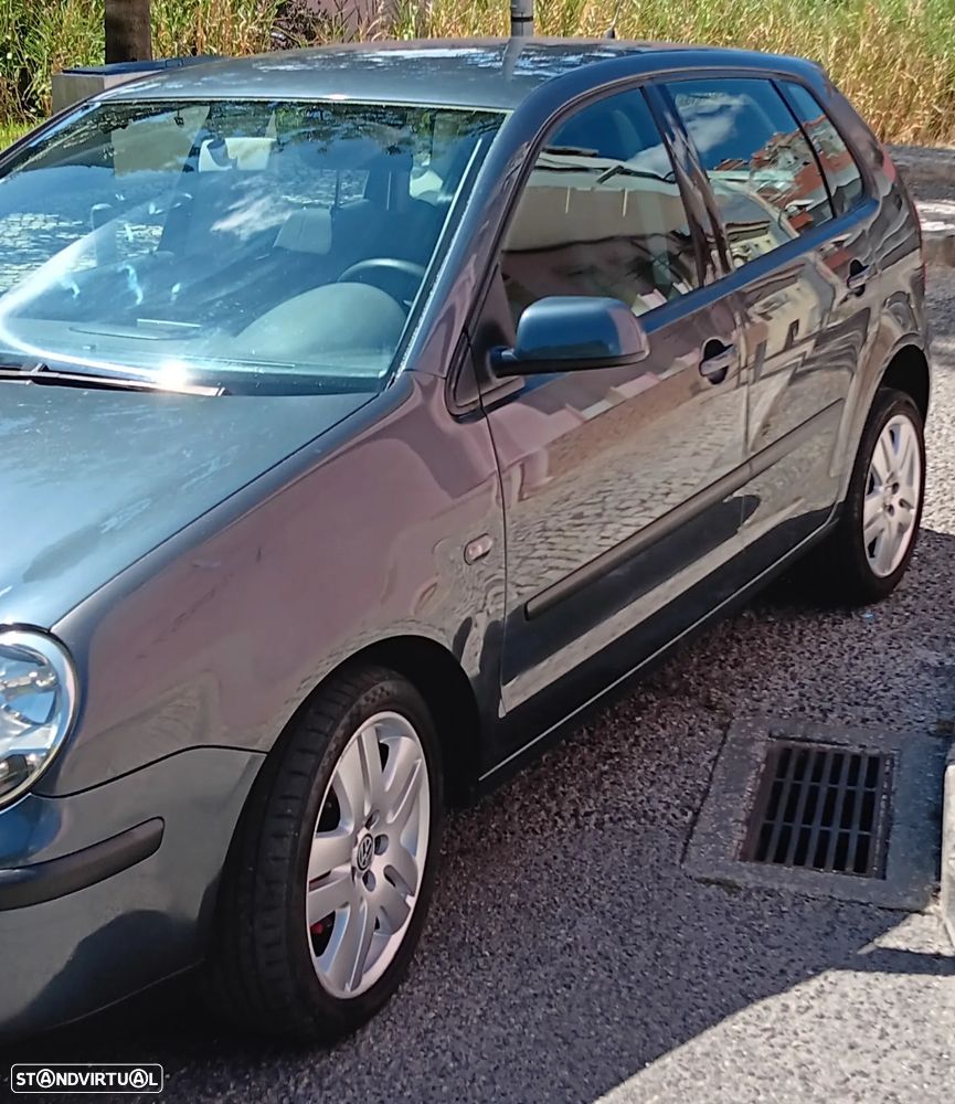 VW Polo 1.4 TDi Confortline - 2