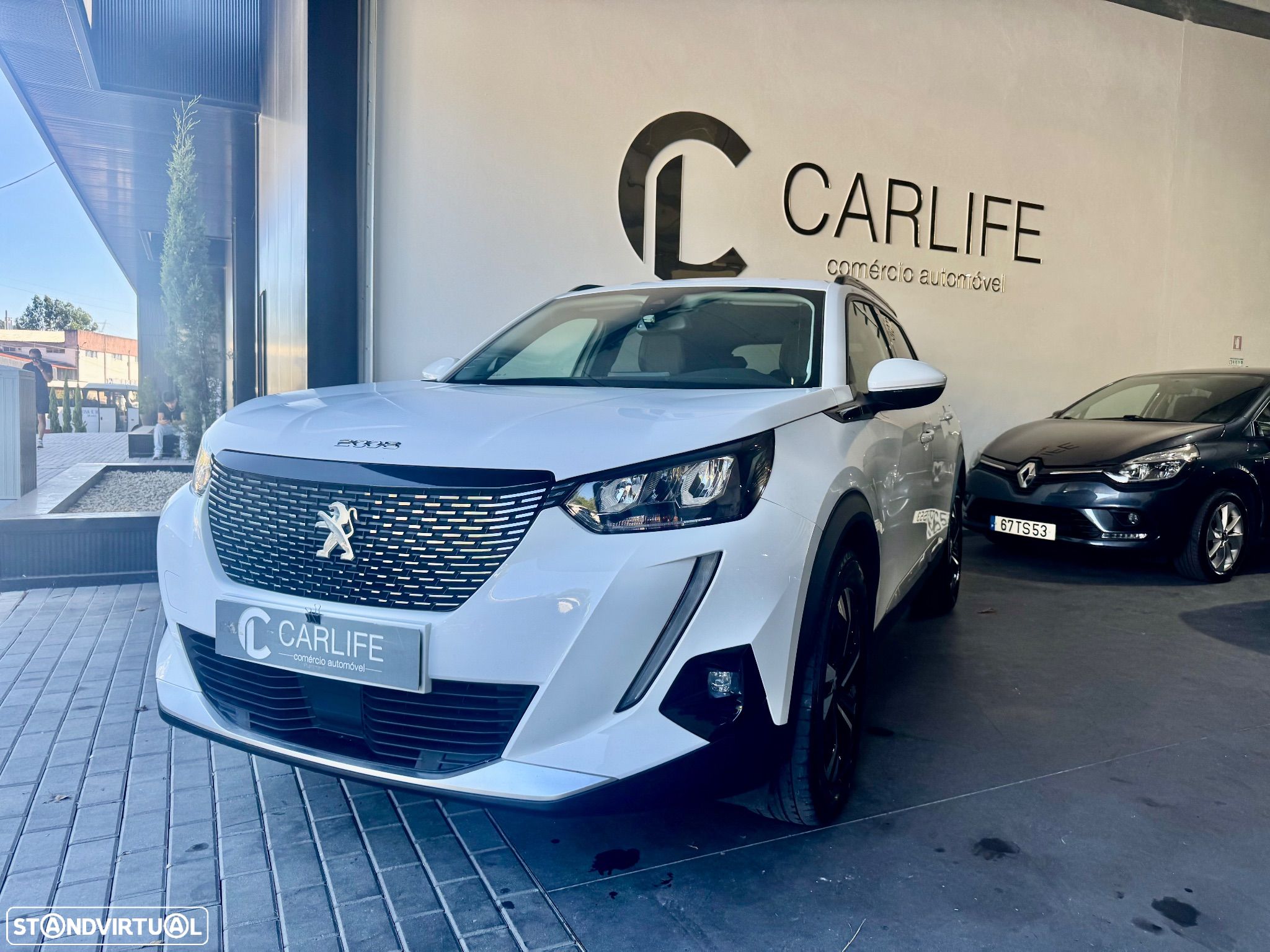 Peugeot 2008 1.2 PureTech Allure Pack - 1