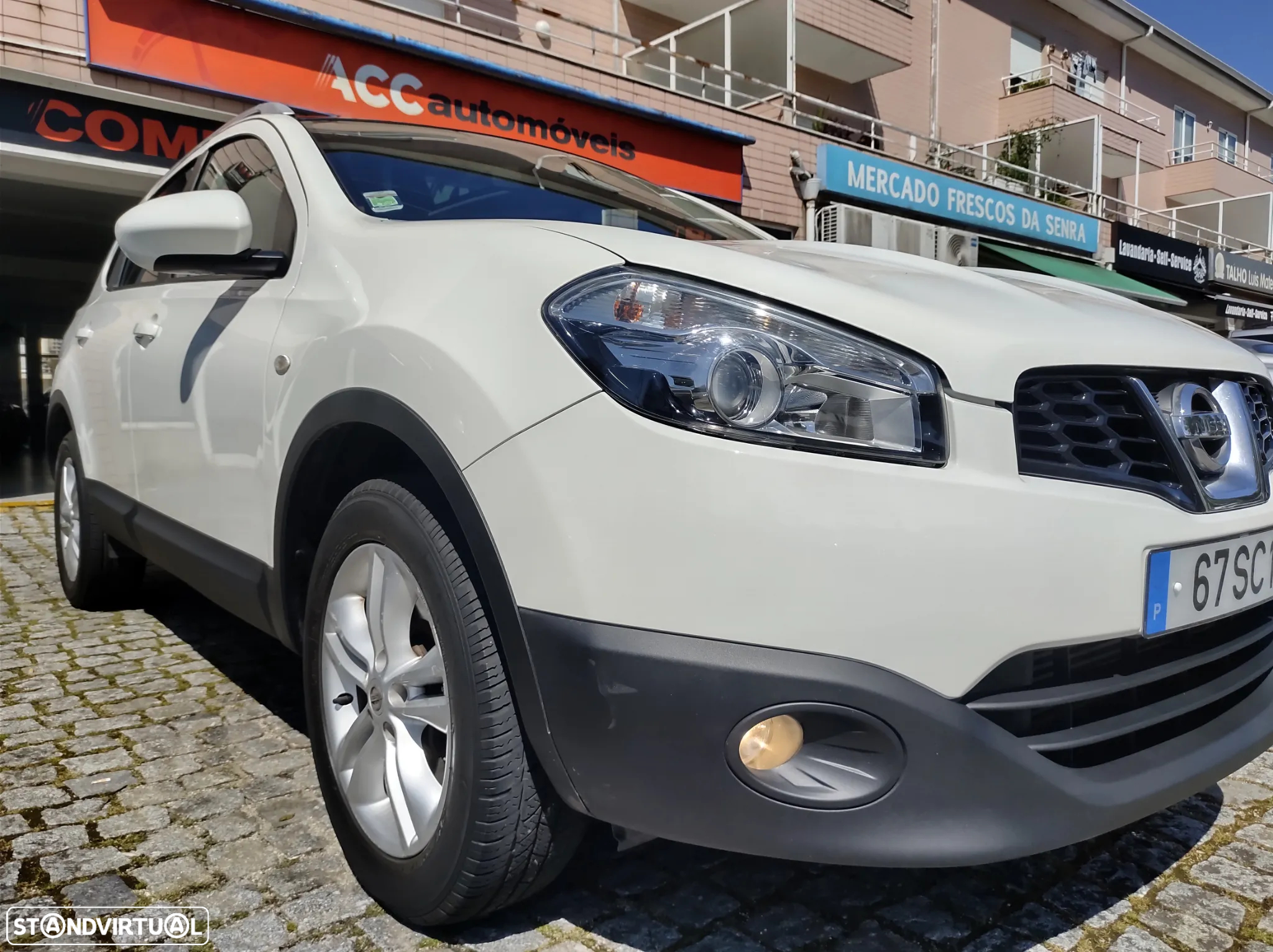 Nissan Qashqai +2 1.5 dCi Tekna Premium 17 - 2