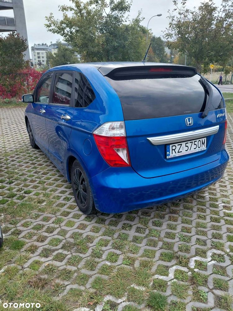 Honda FR-V - 6