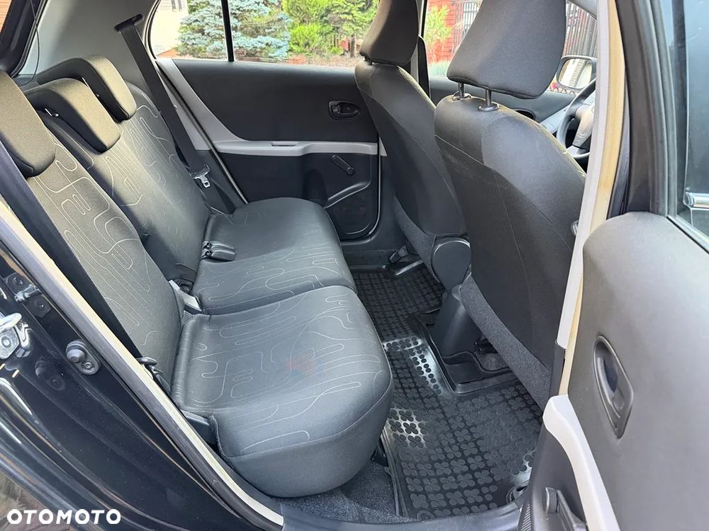 Toyota Yaris 1.33 Luna - 16