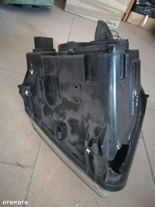 Lampa przód VW Crafter lewa  Europa - 9