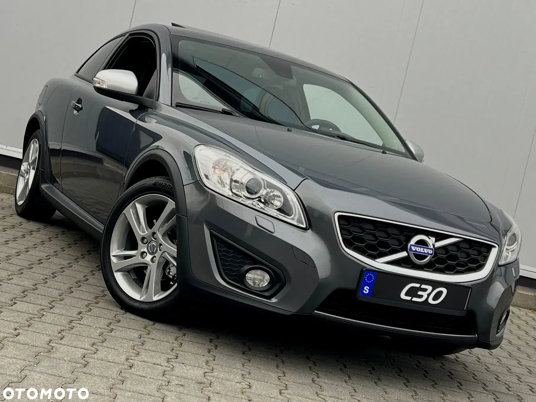 Volvo C30 D3 R-Design - 13