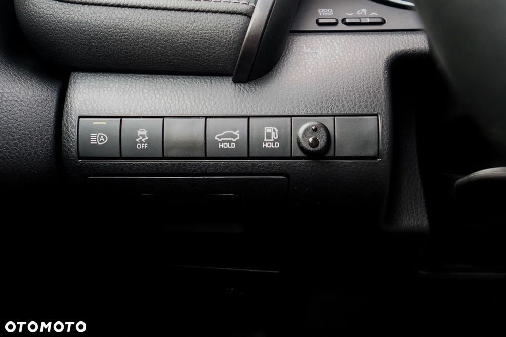 Toyota Camry 2.5 Hybrid Prestige CVT - 16