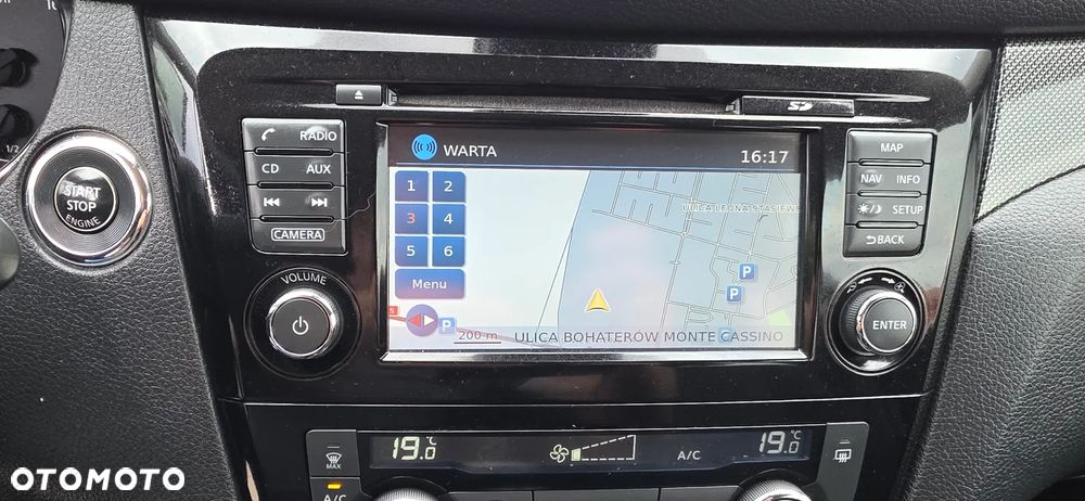 Nissan X-Trail 1.6 DCi N-Connecta 4WD - 24