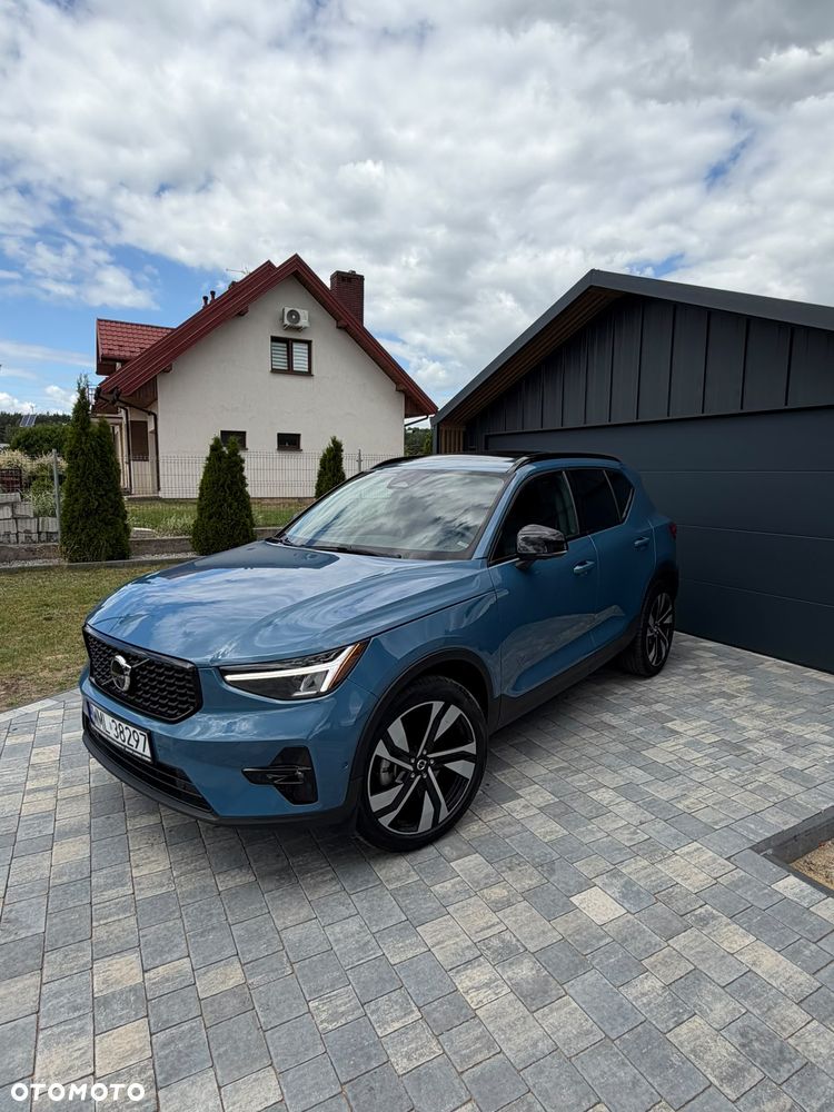 Volvo XC 40 B5 B AWD Ultimate Dark - 17