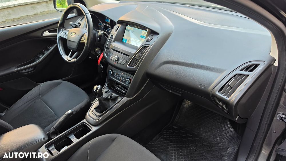 Ford Focus 1.6 TI-VCT Sport - 15