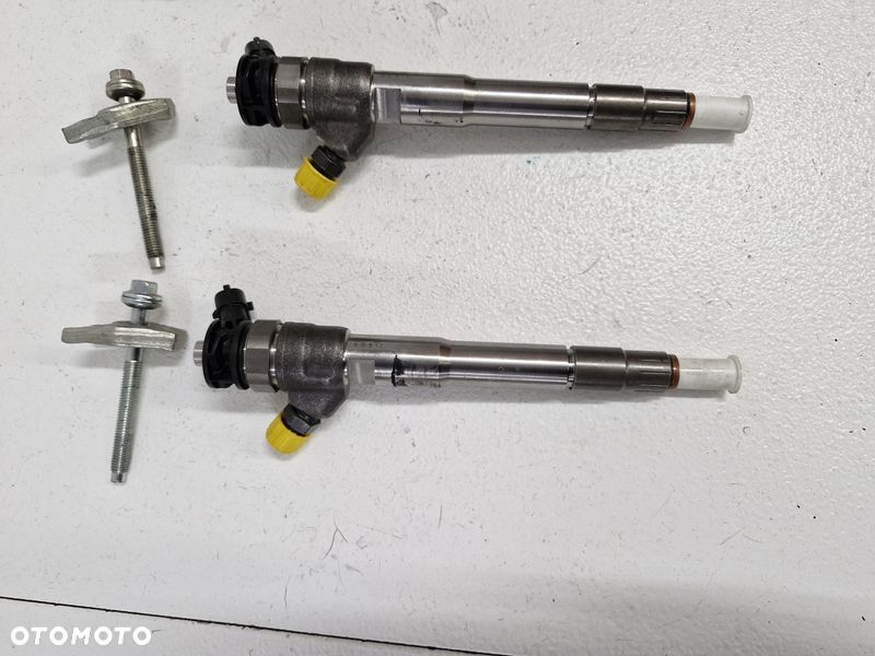 MEGANE SCENIC 4 IV NISSAN MERCEDES 1.7 DCI WTRYSKIWACZ WTRYSK PALIWA 0445110895 - 3