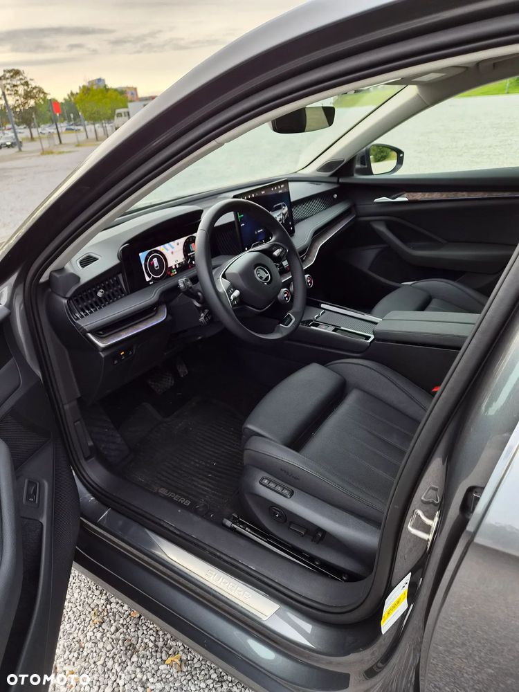 Skoda Superb 2.0 TDI SCR 4x4 L&K DSG - 20