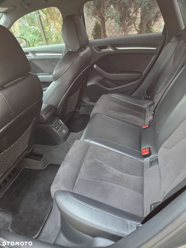 Audi A3 Sportback 2.0 TDI Ambiente - 30