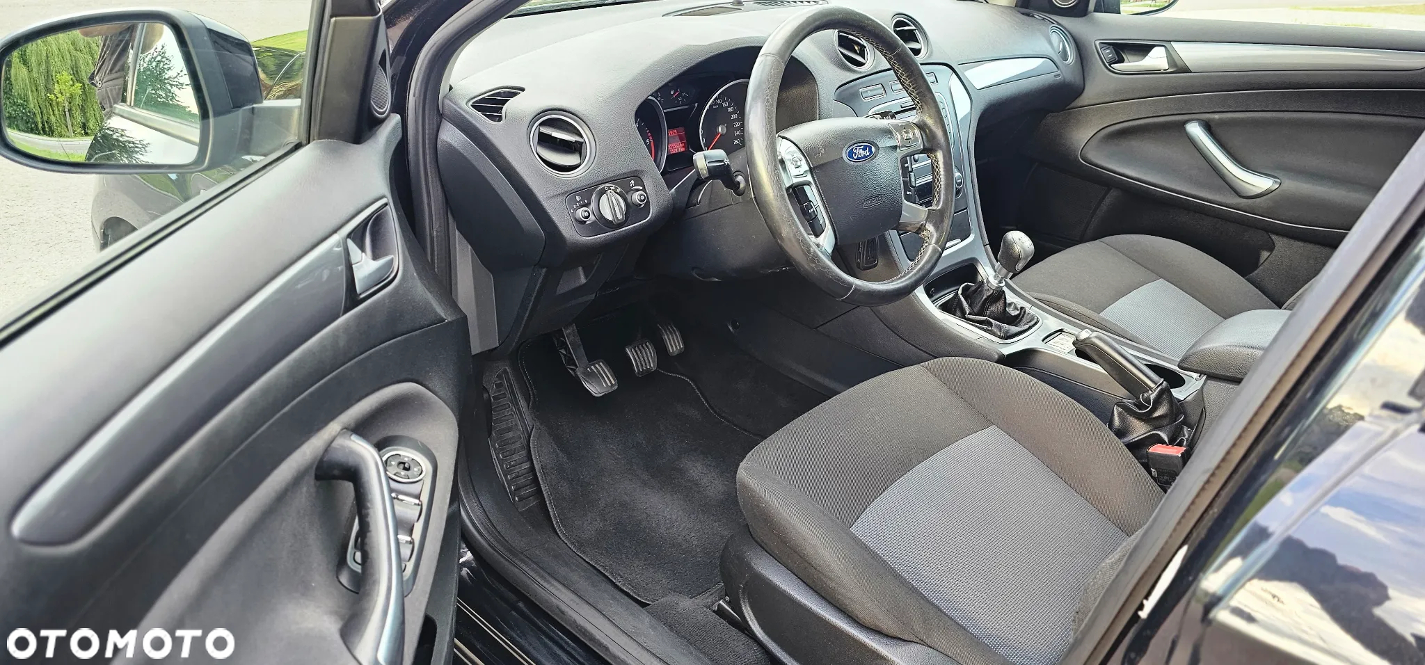 Ford Mondeo 1.6 TDCi Ambiente - 10