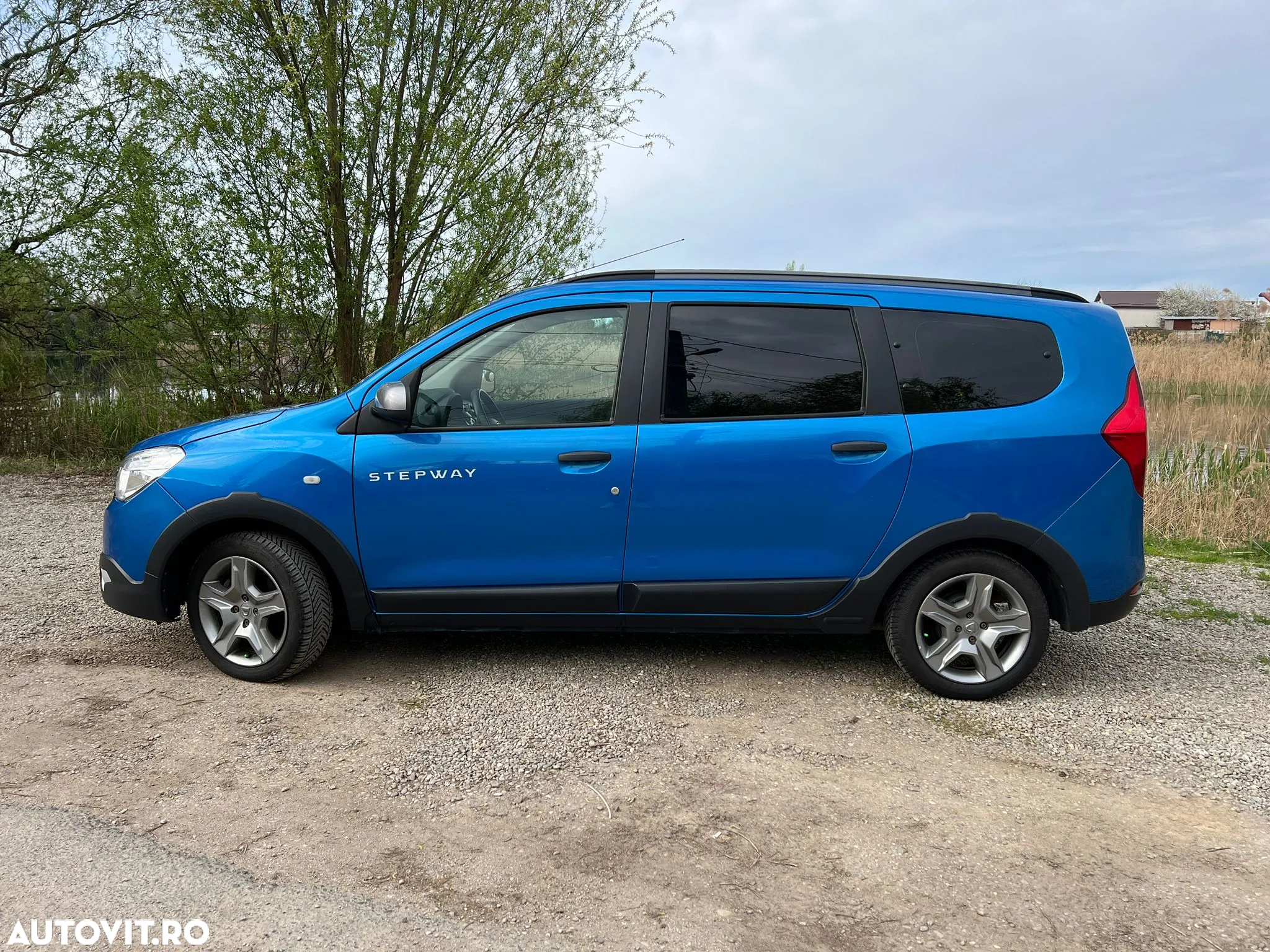 Dacia Lodgy 1.5 Blue dCi Stepway - 2