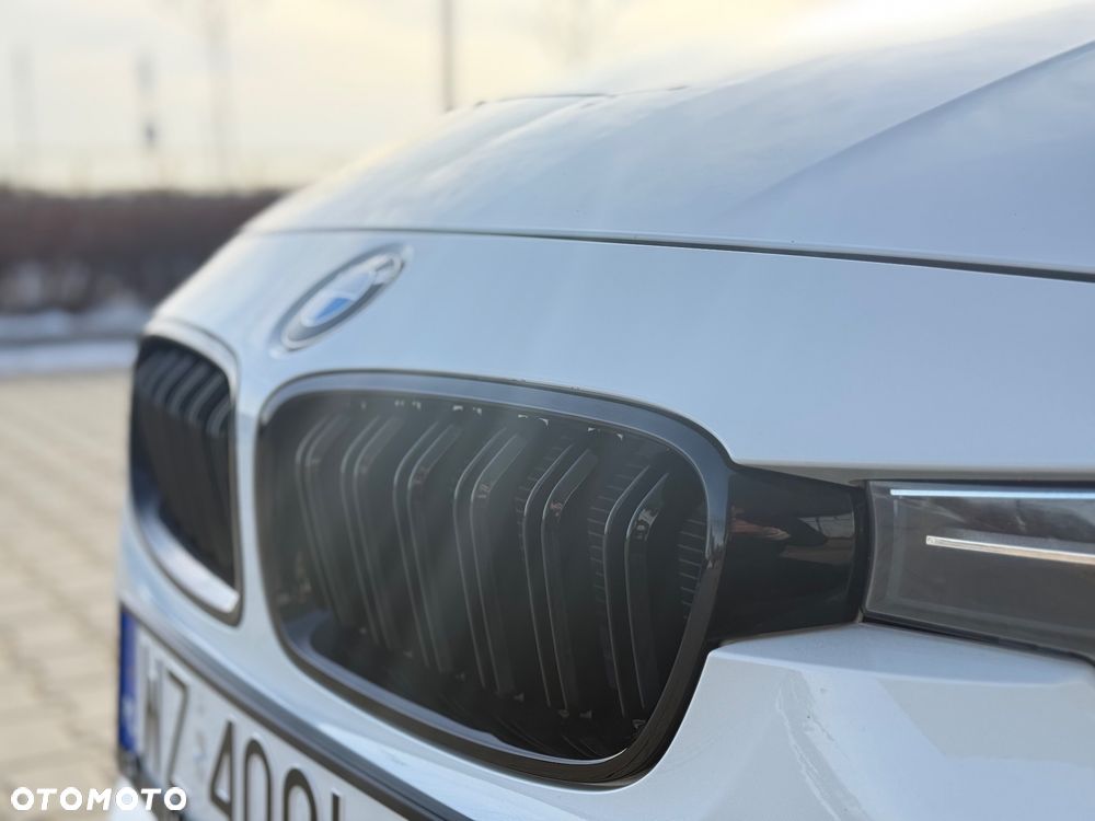 BMW Seria 3 328i - 13