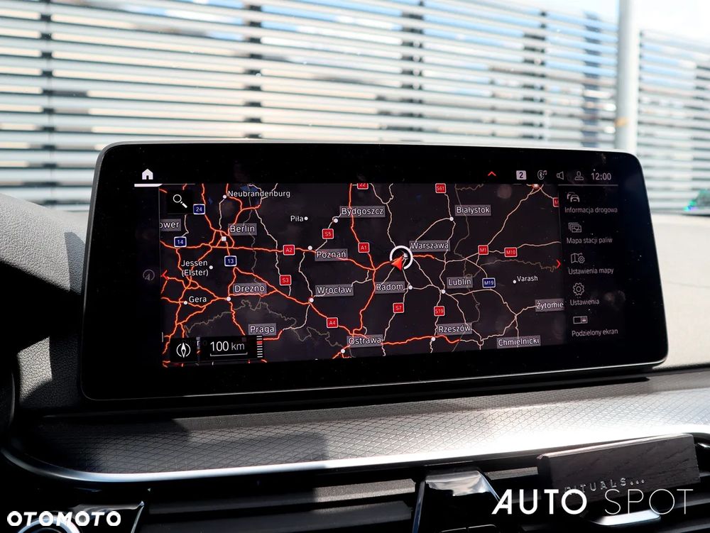 BMW Seria 5 540i xDrive mHEV M Sport sport - 26