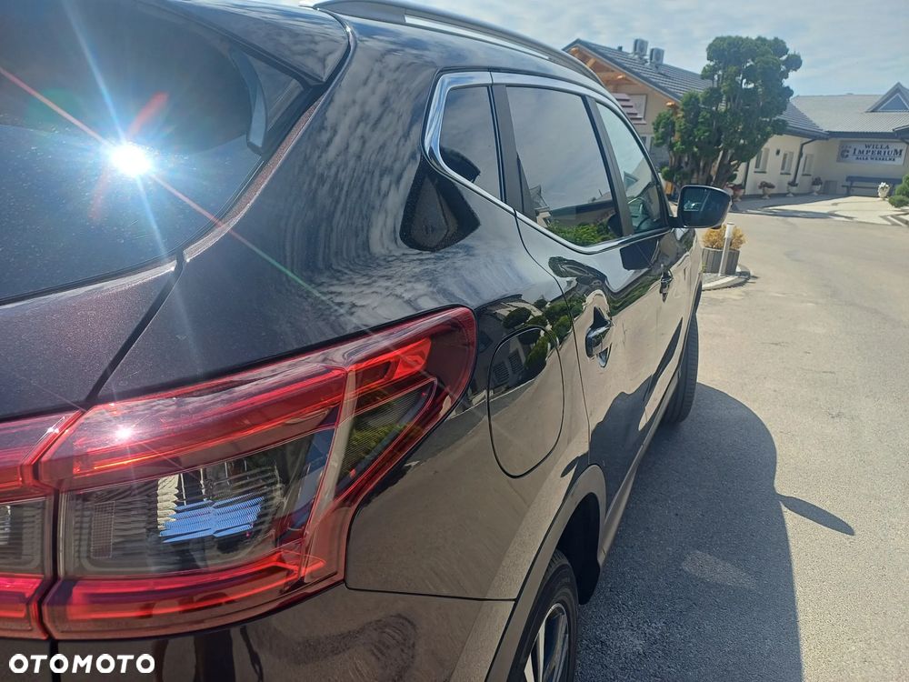 Nissan Qashqai 1.7 dCi 4x4 Tekna - 8