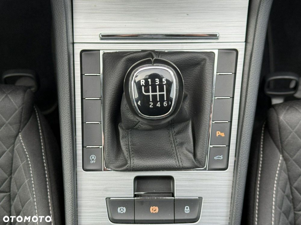 Skoda Superb 2.0 TDI SCR Ambition - 20