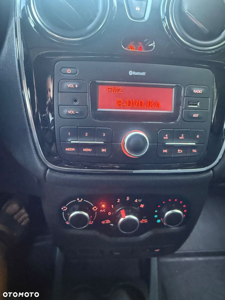 Dacia Dokker SCe 100 Ambiance - 11