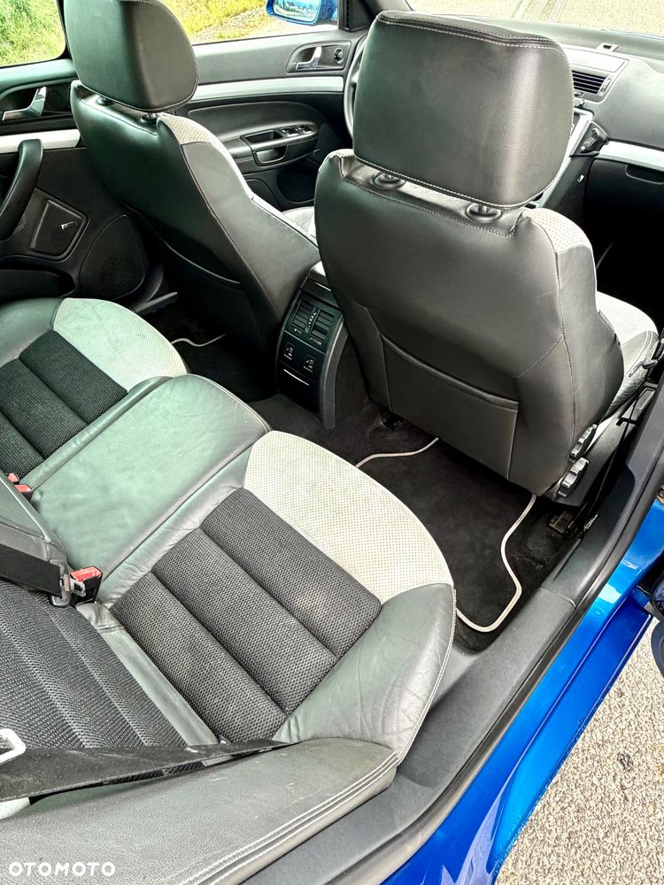 Skoda Octavia 2.0 TDI DPF RS - 7