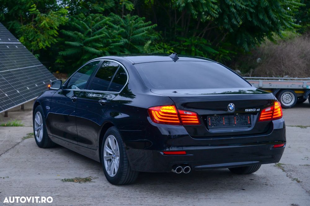 BMW Seria 5 520d Aut. Luxury Line - 18