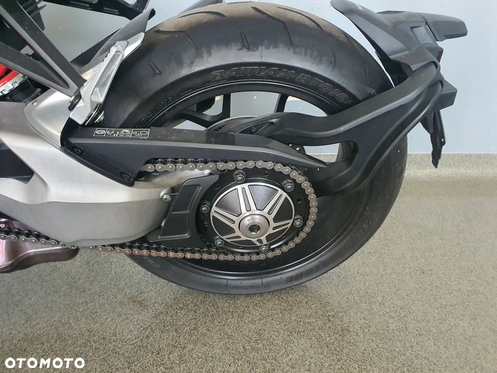 Honda CB - 11