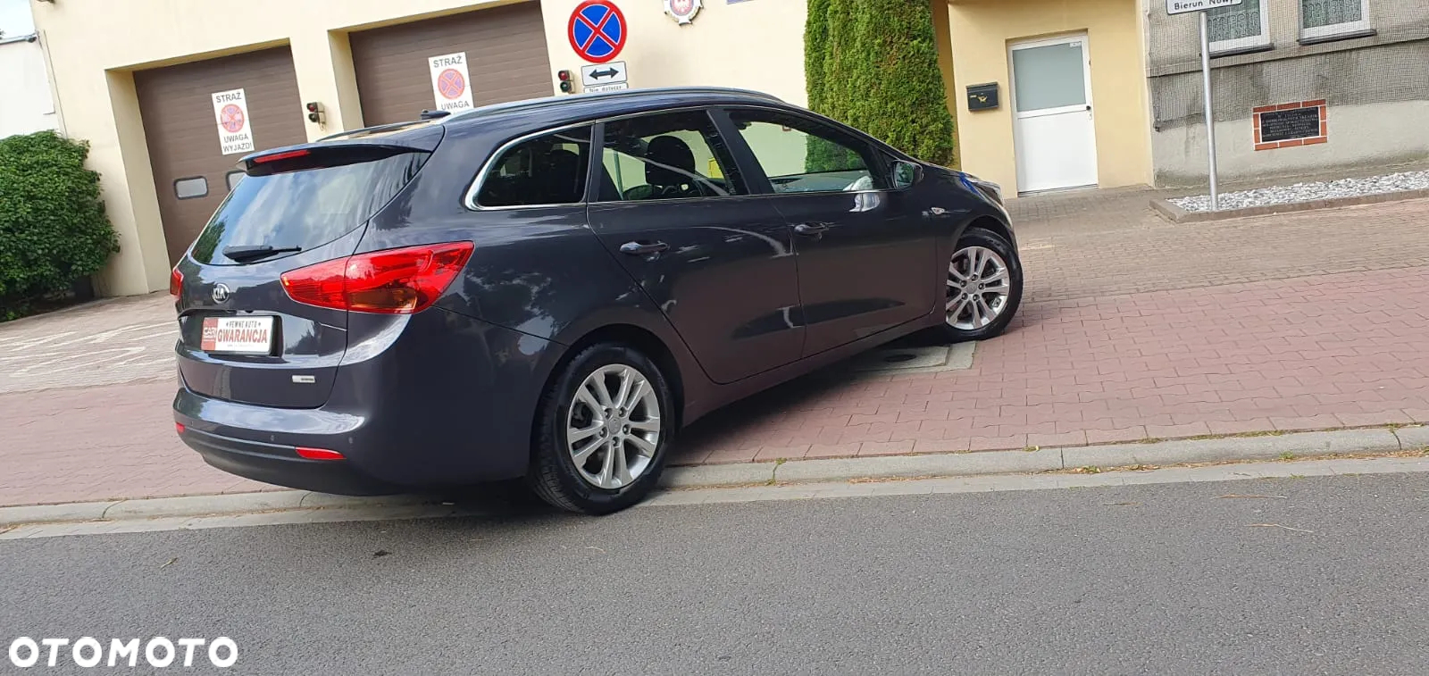 Kia Ceed 1.6 GDI SW ISG Spirit - 33