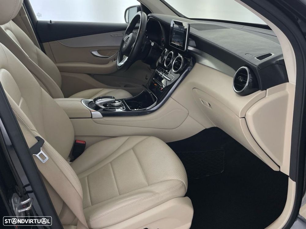 Mercedes-Benz GLC 250 d Exclusive 4-Matic - 22